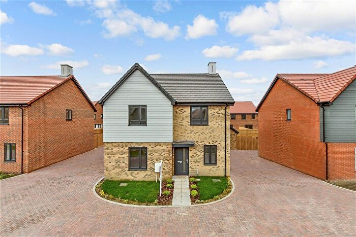 4 Bedroom Detached House For Sale In Ham Road, Faversham, Kent, ME13