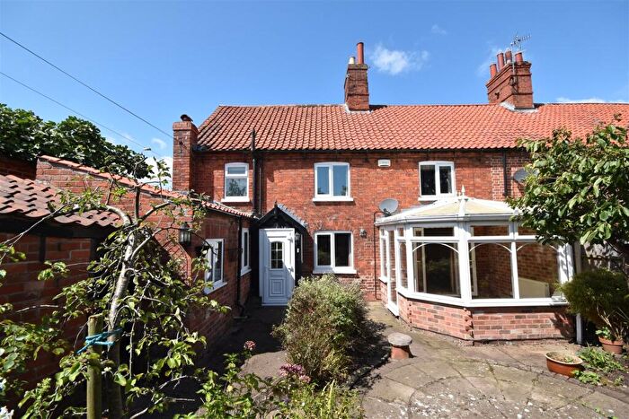 2 Bedroom Cottage For Sale In Bell Lane, Collingham, Newark, NG23