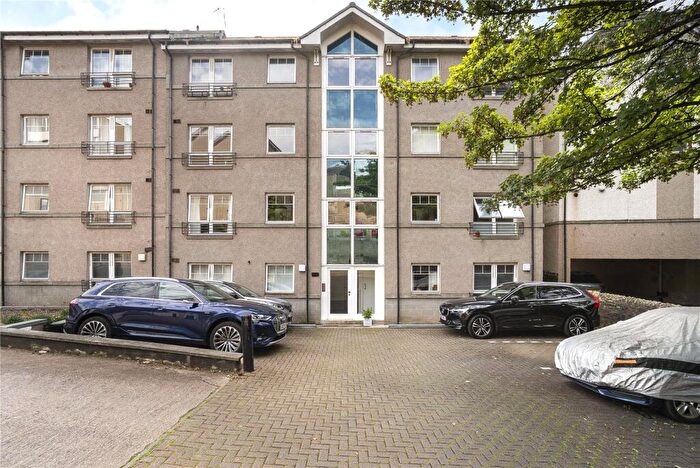 2 Bedroom Apartment For Sale In D Justice Mill Brae, Aberdeen, AB11