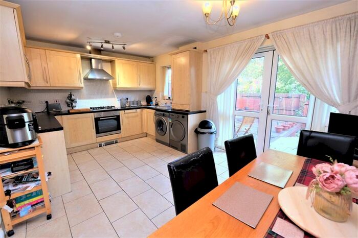 4 Bedroom Terraced House To Rent In Verdant Lane, Eccles, Manchester, M30