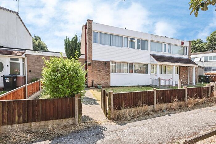 3 Bedroom Terraced House For Sale In Hilleys Croft, Birmingham, B37