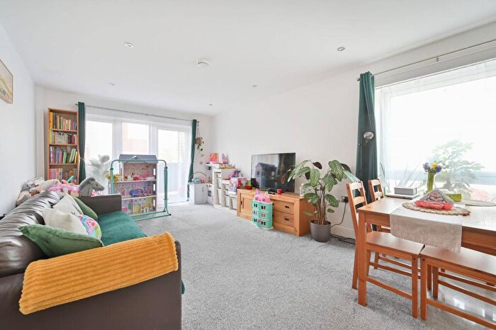 2 Bedroom Flat For Sale In Osprey Lane, South Harrow, Harrow, HA2
