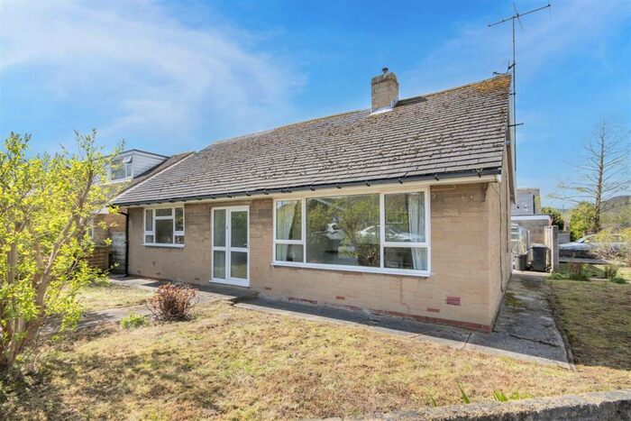 3 Bedroom Detached Bungalow For Sale In Eccles Close, Hope, Hope Valley, S33