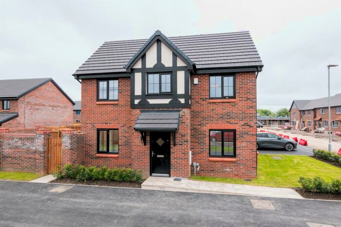 3 Bedroom Semi-Detached House To Rent In Stokers Drive, Horwich, BL6