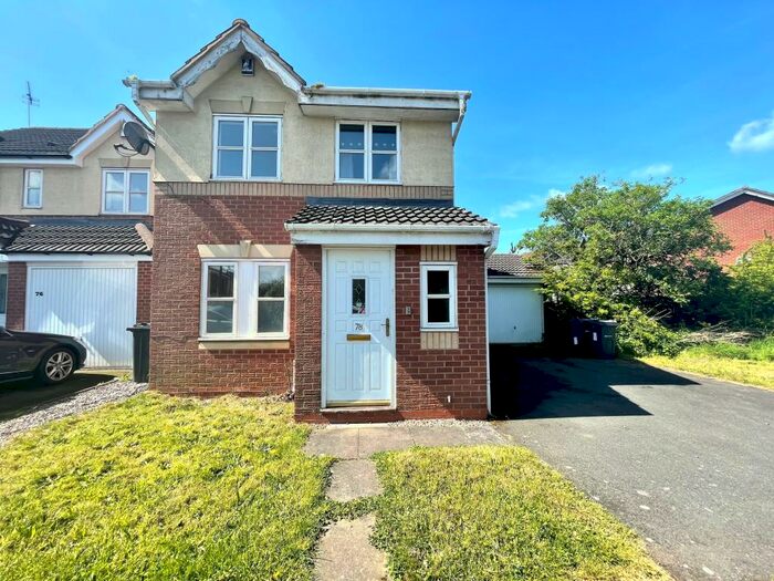 3 Bedroom House To Rent In Vineyard Road, Northfield, B31