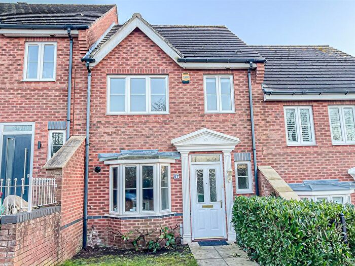3 Bedroom Town House To Rent In City View, Nottingham, NG3