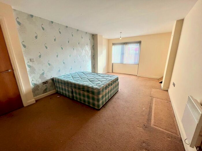 2 Bedroom Apartment To Rent In West Wear Street, Sunderland, SR1