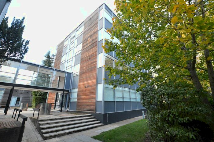 2 Bedroom Flat To Rent In Newsom Place, St Albans, AL1