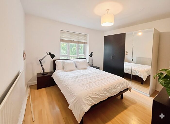 1 Bedroom Flat To Rent In Fayland Avenue, Streatham, London, SW16