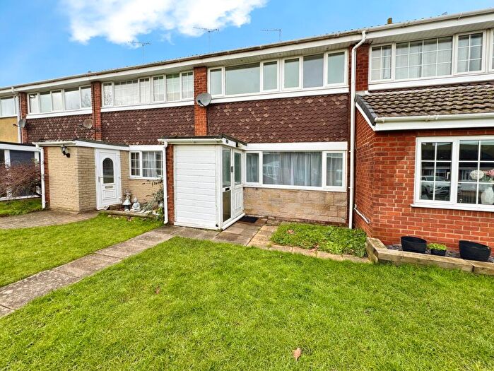 3 Bedroom Terraced House For Sale In Shrewsbury Road, Stretton, Burton-on-Trent, DE13