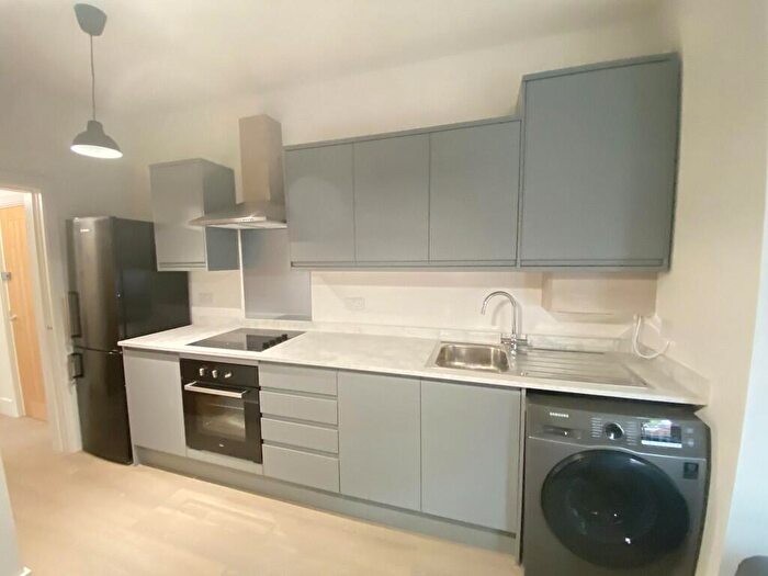 2 Bedroom Apartment To Rent In Flat, William Road, West Bridgford, Nottingham, NG2