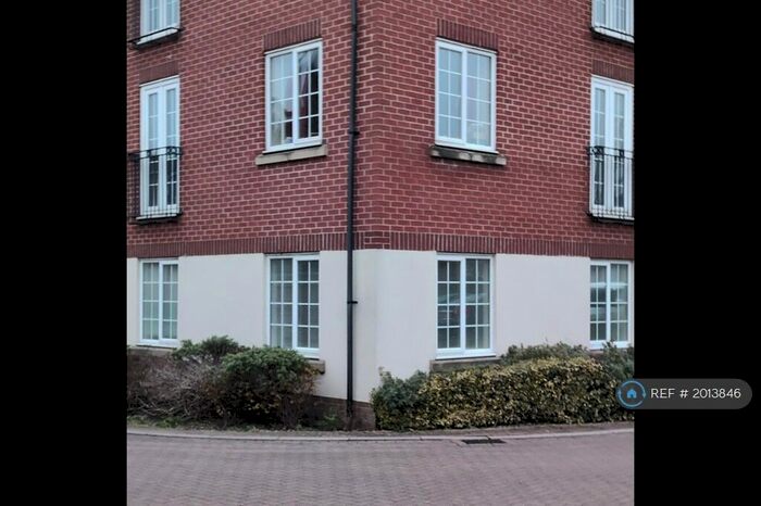 2 Bedroom Flat To Rent In Stavely Way, Gamston, Nottingham, NG2