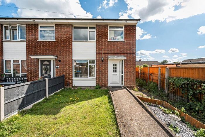3 Bedroom End Of Terrace House For Sale In Lavender Court, Sittingbourne, Kent, ME10