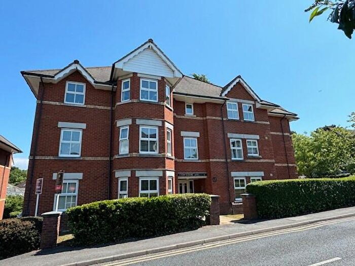 2 Bedroom Apartment For Sale In Alumhurst Road, Westbourne, BH4