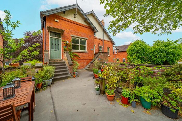 2 Bedroom Apartment For Sale In Magdala Road, Nottingham, NG3