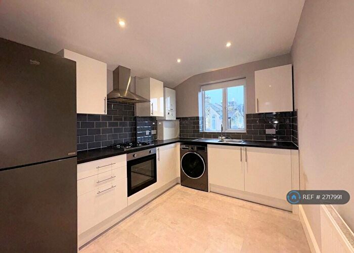 1 Bedroom Flat To Rent In Selby Road, London, E11
