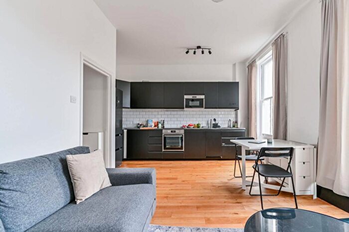 1 Bedroom Flat To Rent In Newington Green, Newington Green, London, N1