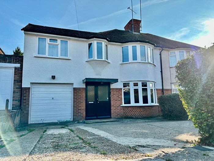 5 Bedroom Semi Detached House To Rent In Wentworth Hill, Wembley, HA9