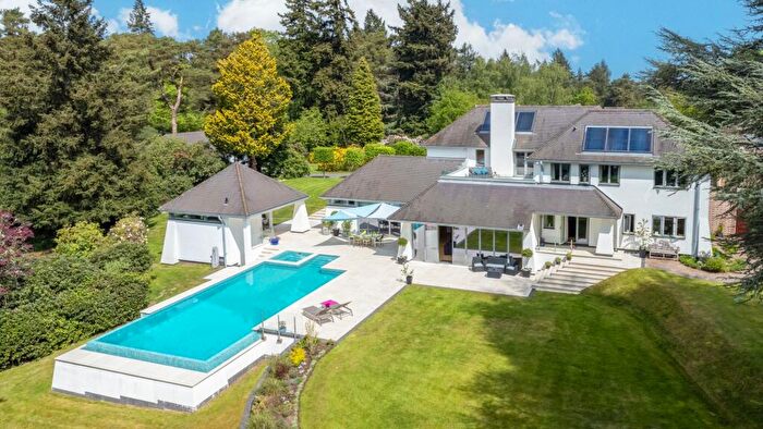 5 Bedroom Detached House For Sale In Thursley Road, Churt, GU10