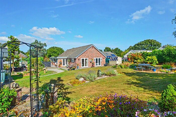 4 Bedroom Bungalow For Sale In Bray Shop, Callington - Cornwall, PL17