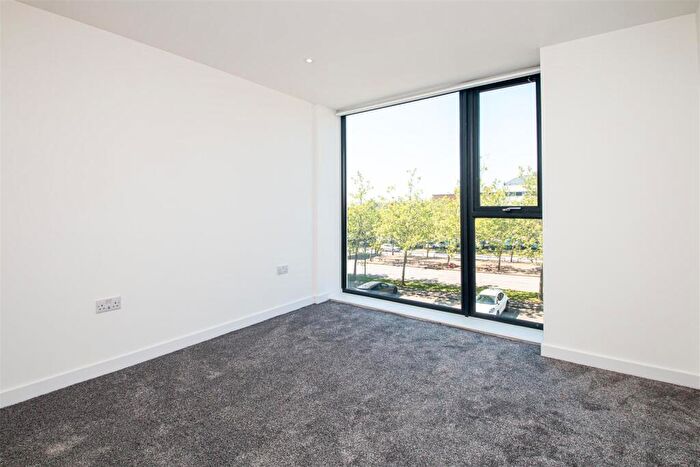 2 Bedroom Apartment To Rent In One Month Rent Free - Buckingham Court, Milton Keynes, MK9