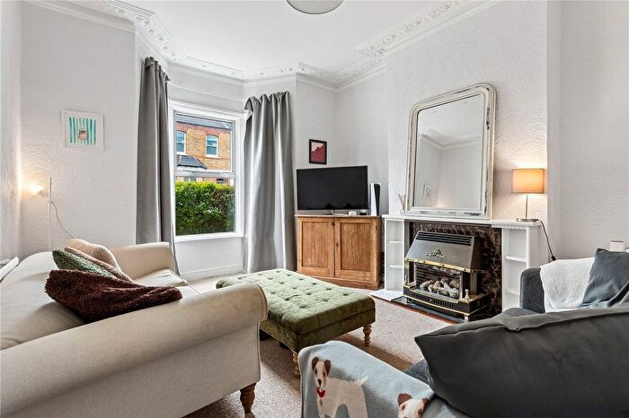 3 Bedroom Terraced House For Sale In Noyna Road, London, SW17