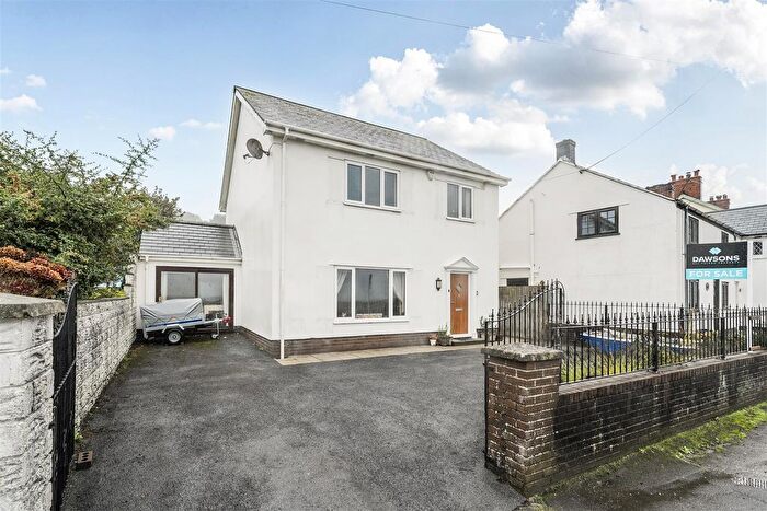 3 Bedroom Detached House For Sale In Beach Road, Penclawdd, Swansea, SA4