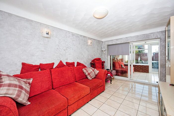 2 Bedroom Semi-Detached Bungalow For Sale In Gorsey Lane, Clock Face, St Helens, WA9