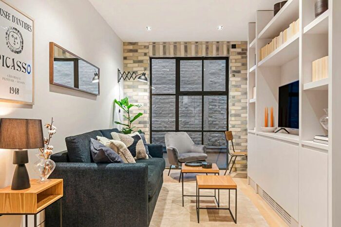 1 Bedroom Flat To Rent In Holborn, WC1X