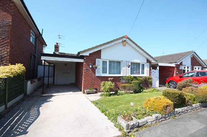 2 Bedroom Detached Bungalow To Rent In Braeside Close, Stockport, Greater Manchester, SK2