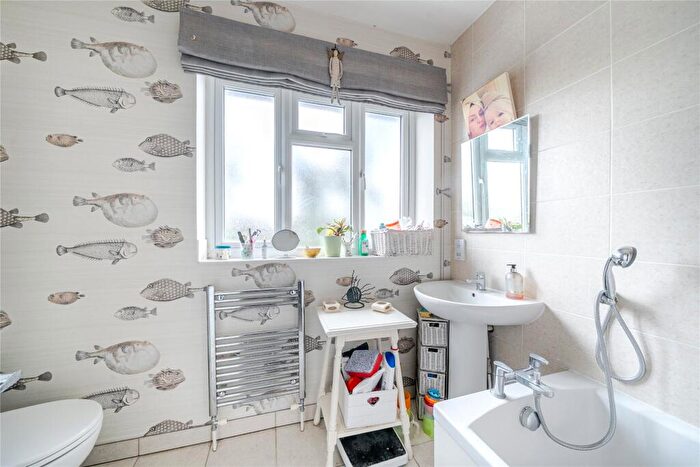 4 Bedroom Semi-Detached House For Sale In Domonic Drive, London, SE9