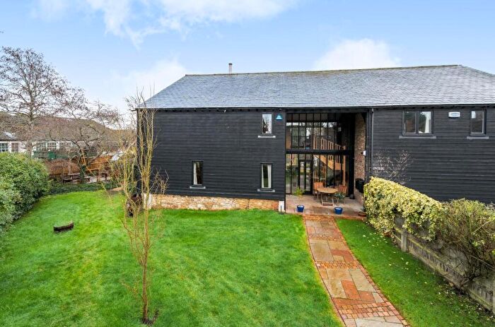 4 Bedroom Barn Conversion For Sale In Stunning Barn Conversion - West Malling Fringes, ME19