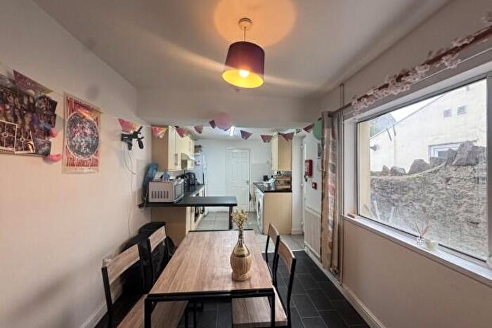 5 Bedroom Terraced House To Rent In Woodville Road Cardiff, CF24