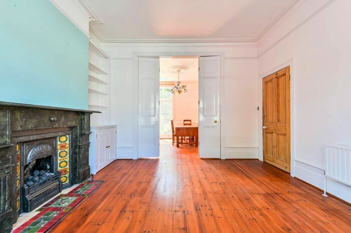 4 Bedroom Property To Rent In Briarwood Road, Abbeville Village, London, SW4