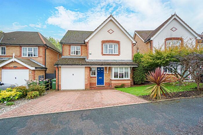 4 Bedroom Detached House For Sale In Ticehurst Close, Hastings, TN35