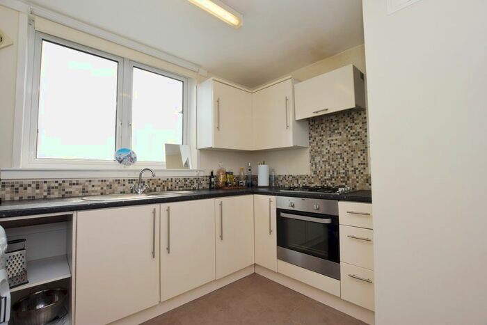 1 Bedroom Flat To Rent In Cromwell Road, London, SW9