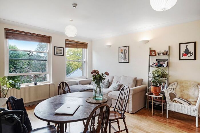 2 Bedroom Flat To Rent In Highbury New Park, London, N5