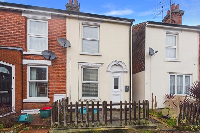 2 Bedroom Semi Detached House For Sale In Lisle Road, Colchester, CO2