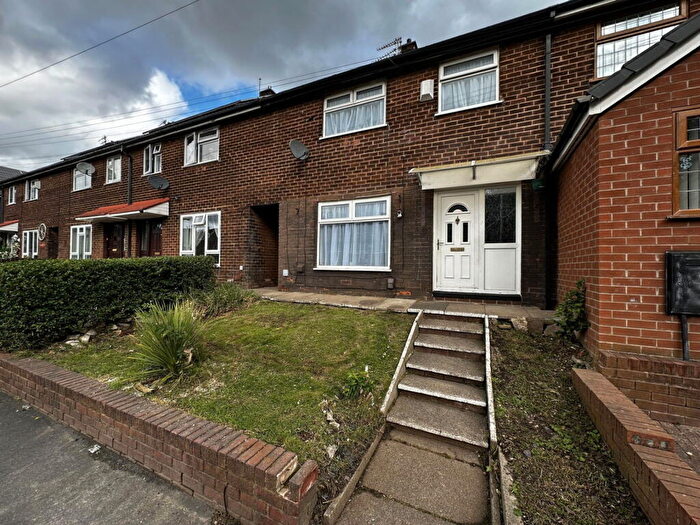 3 Bedroom Terraced House For Sale In Pembry Close, Brinnington, Stockport, SK5