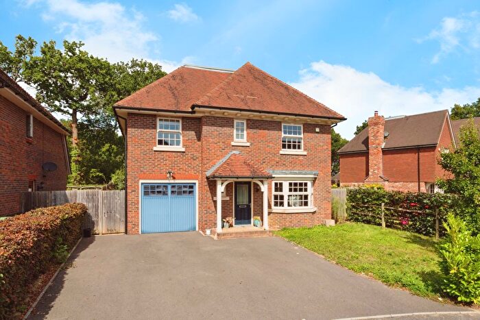4 Bedroom Detached House For Sale In Parsonage Croft, Etchingham, East Sussex, TN19