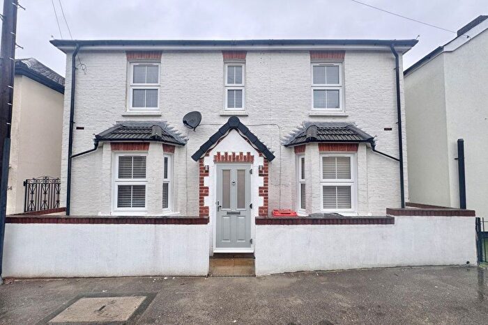 5 Bedroom Property To Rent In Hillside, Slough, SL1