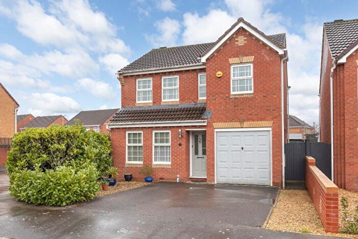 3 Bedroom Detached House For Sale In Cornbrash Rise, Paxcroft Mead, BA14