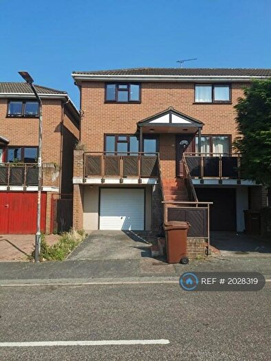 2 Bedroom Maisonette To Rent In Hewitt Close, Gillingham, ME7