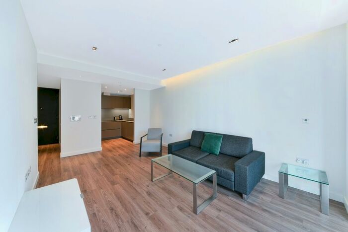 1 Bedroom Flat To Rent In Cashmere House, Leman Street, Aldgate, London, E1