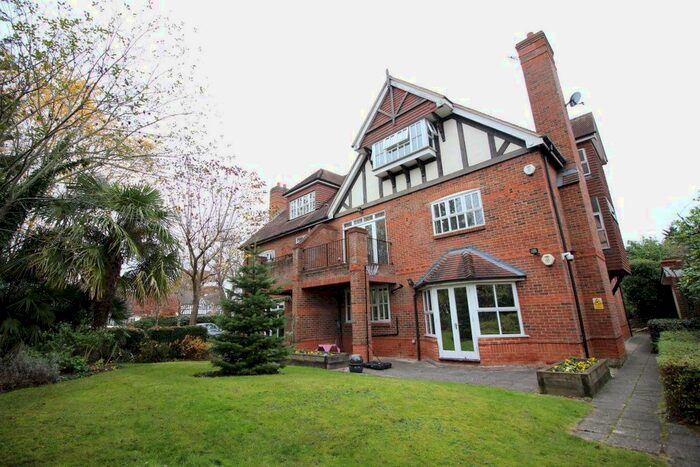 4 Bedroom Flat To Rent In Frithwood Avenue, Northwood HA6