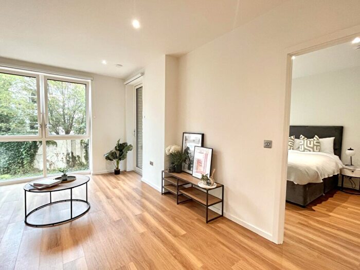 1 Bedroom Apartment To Rent In Mighell Street, Brighton, BN2