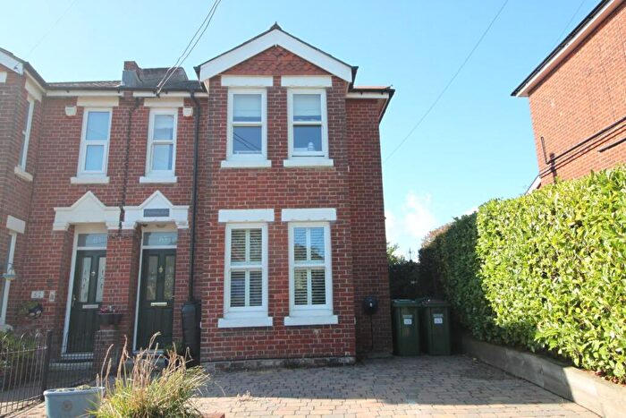 3 Bedroom Semi-Detached House For Sale In Station Road, Netley Abbey, Southampton, SO31