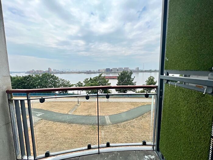 2 Bedroom Flat To Rent In Miles Close, London, SE28