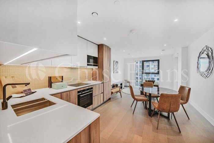 1 Bedroom Flat To Rent In Hewson Way, Park & Sayer, Elephant And Castle, London, SE17