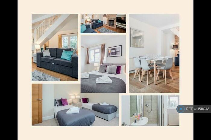 2 Bedroom Terraced House To Rent In Duke Street, Windsor, SL4